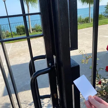 Sea View On The Sunny سفيتي فلاس