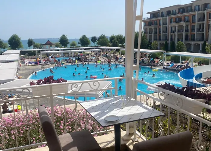 Sea View On The Sunny *